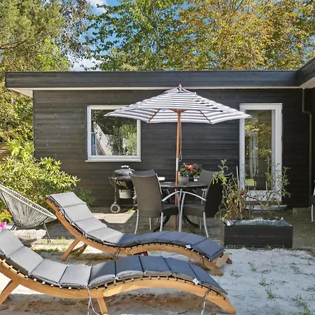 2 Bedroom Gorgeous In Græsted