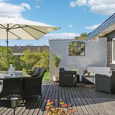 2 Bedroom Gorgeous In