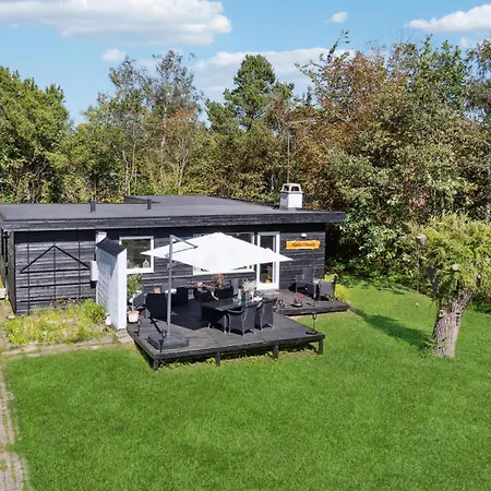 2 Bedroom Gorgeous In * Græsted